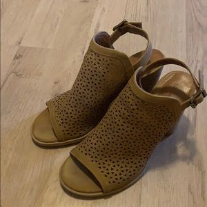 Tan opened toe heels